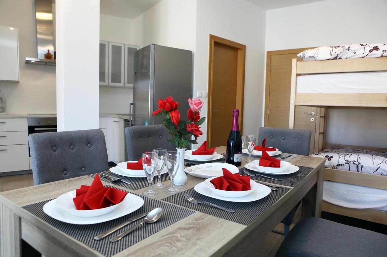 Charming San Simon Beach Apartment Jn Izola Extérieur photo